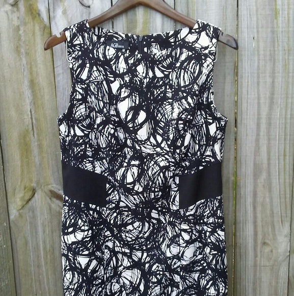 AGB Dress Dresses & Skirts - AGB Dress -black and white- size 12